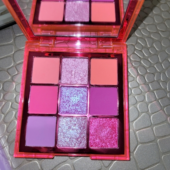 Bundle HUDA Beauty Pastels Lilac Neon Pink Obessions Eyeshadow Palettes - Picture 6 of 8